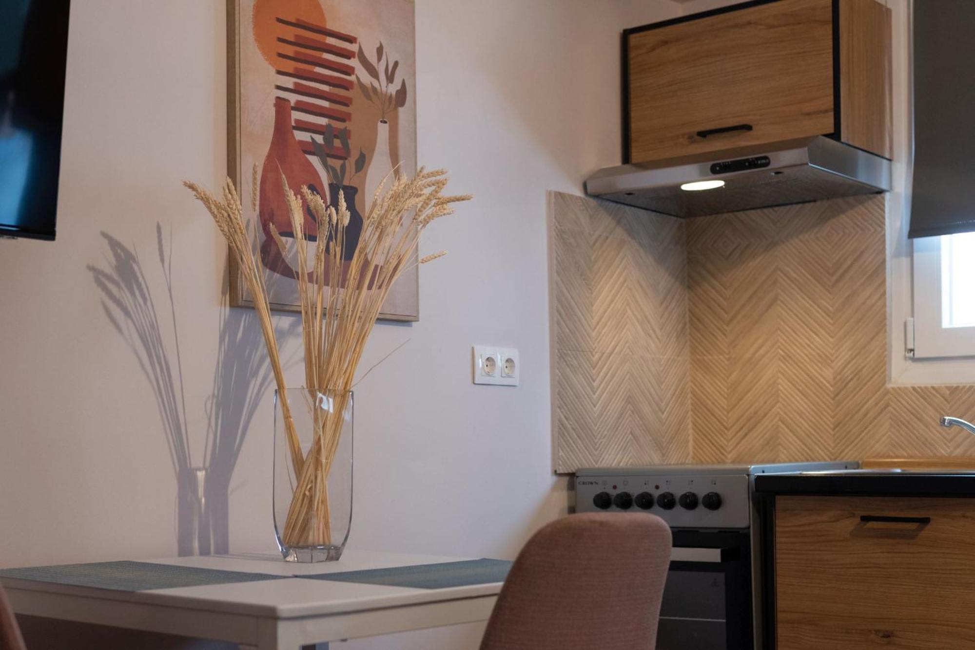 Niki Athens Suites - Urban Apartment In Athens Center Ngoại thất bức ảnh